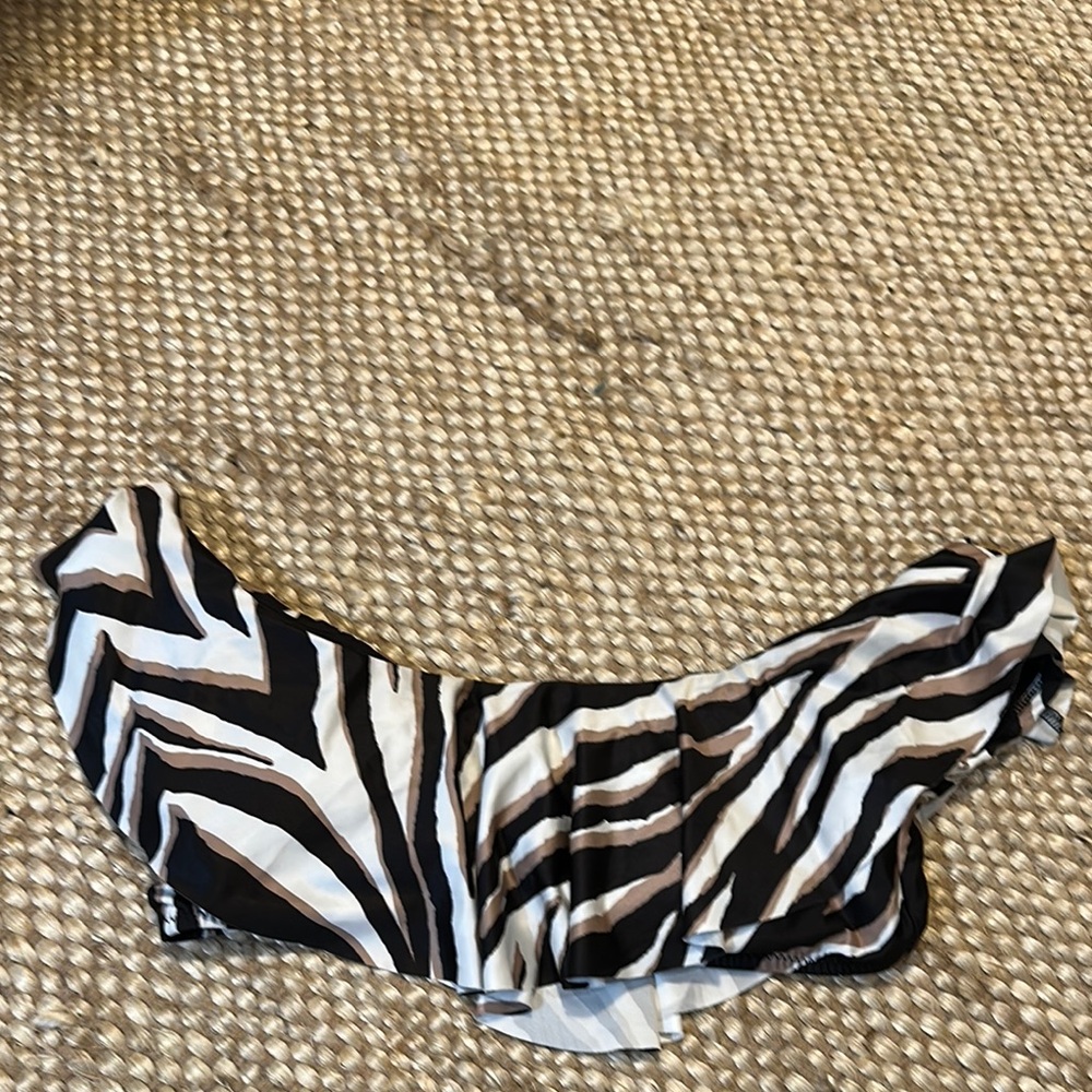 Trina Turk off the shoulder swimsuit top!
